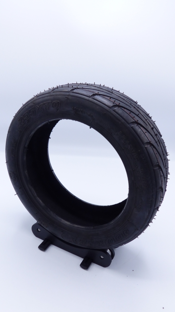 Pneu tubeless 255x70